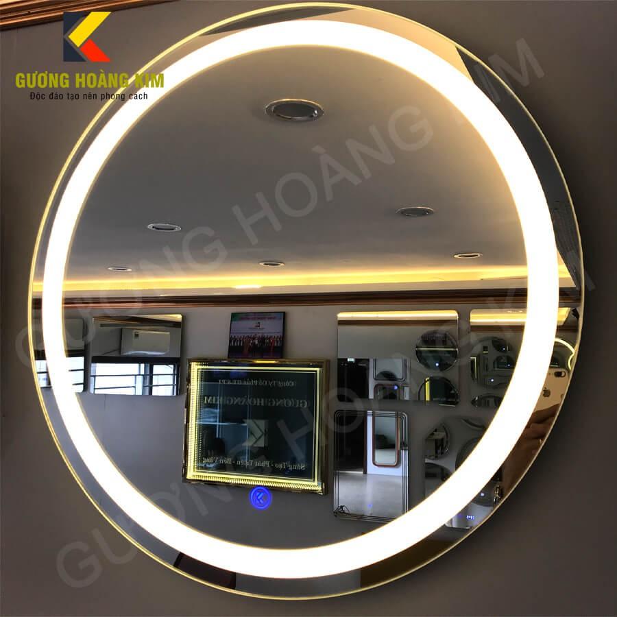 Gương đèn led cảm ứng tròn thông minh treo tường để bàn trang điểm makeup nhà tắm phòng wc cao cấp kích thước 40cm,50cm và 60cm mã HK-0001