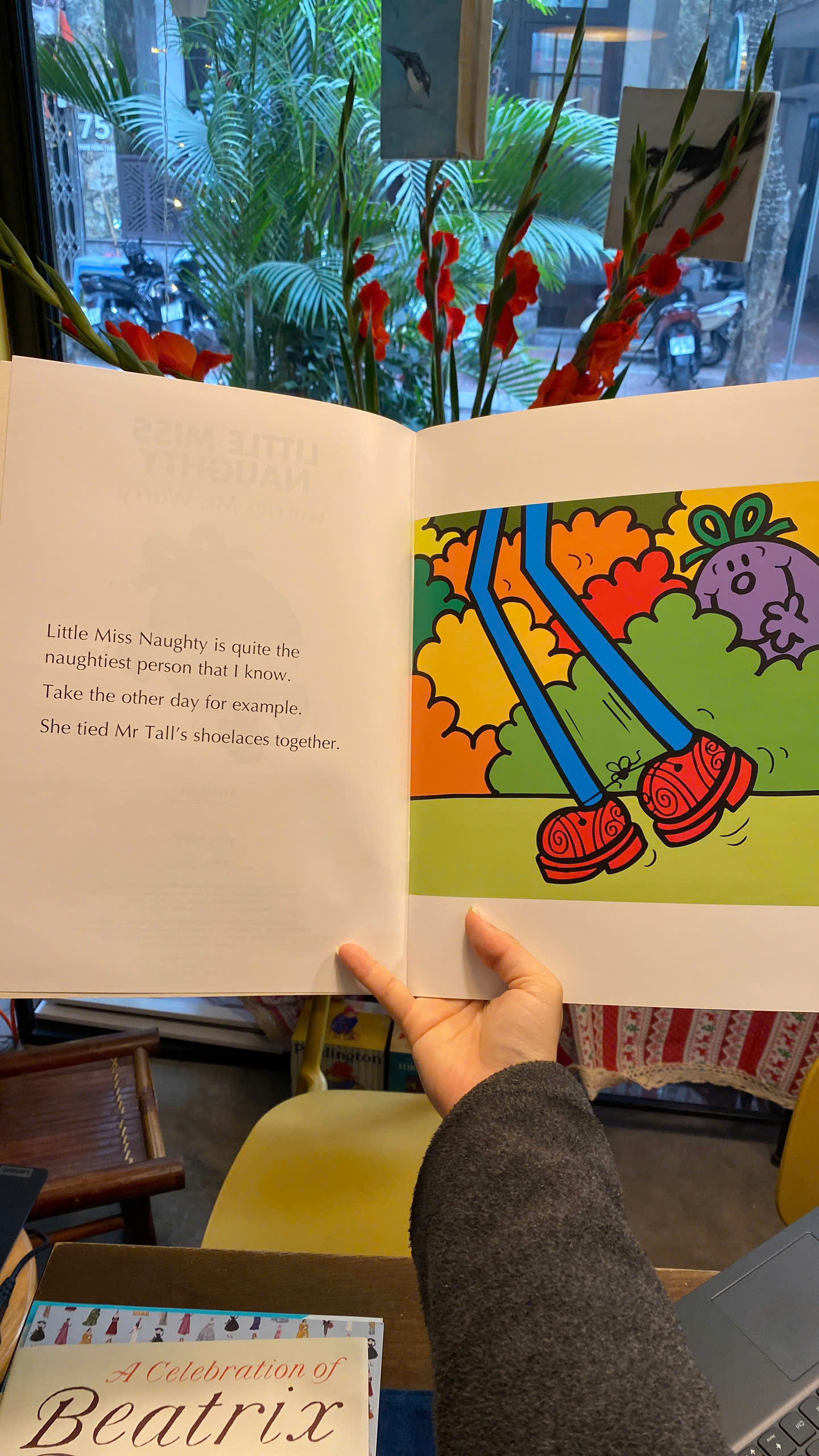 Sách - Little Miss Naughty Worries Mr. Worry by Roger Hargreaves | Children's English Picture Book