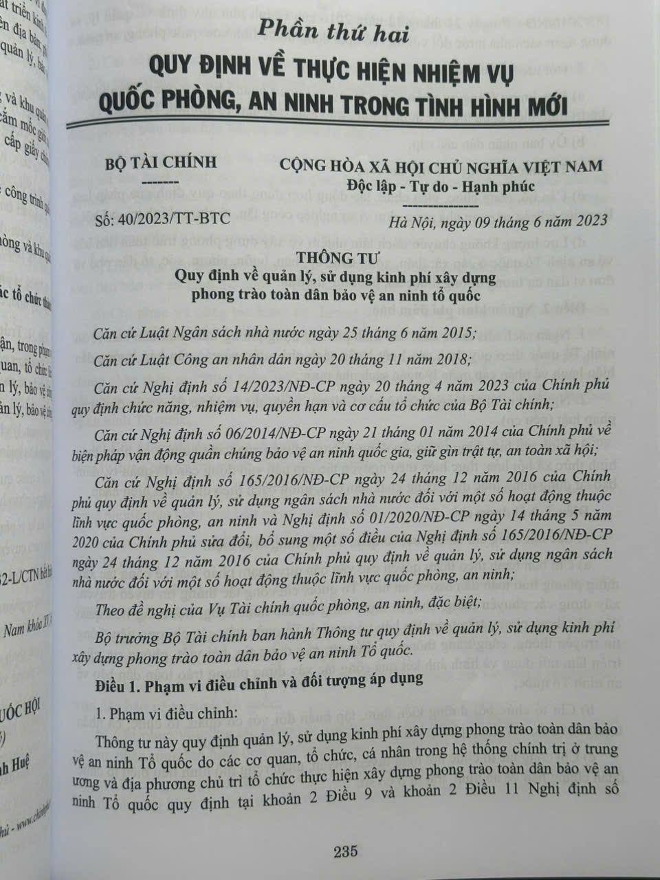 Sách Cẩm Nang Công Tác Quốc Phòng An Ninh Trong Tình Hình Mới Và Những Quy Định Pháp Luật Cần Biết (V2437A)