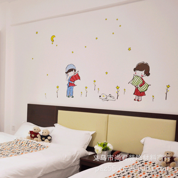 Decal Dán Tường Hình Bé Ôm Gối- Trang Trí Decor Phòng Ngủ - Trang Trí Dán Tường Phòng Khách