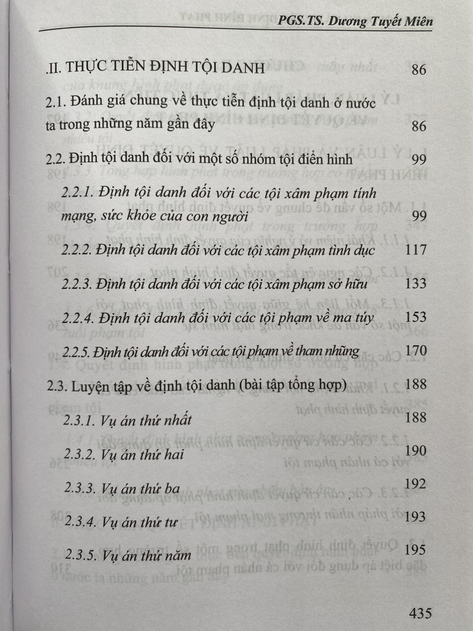 Định Tội Danh và Quyết Định Hình Phạt