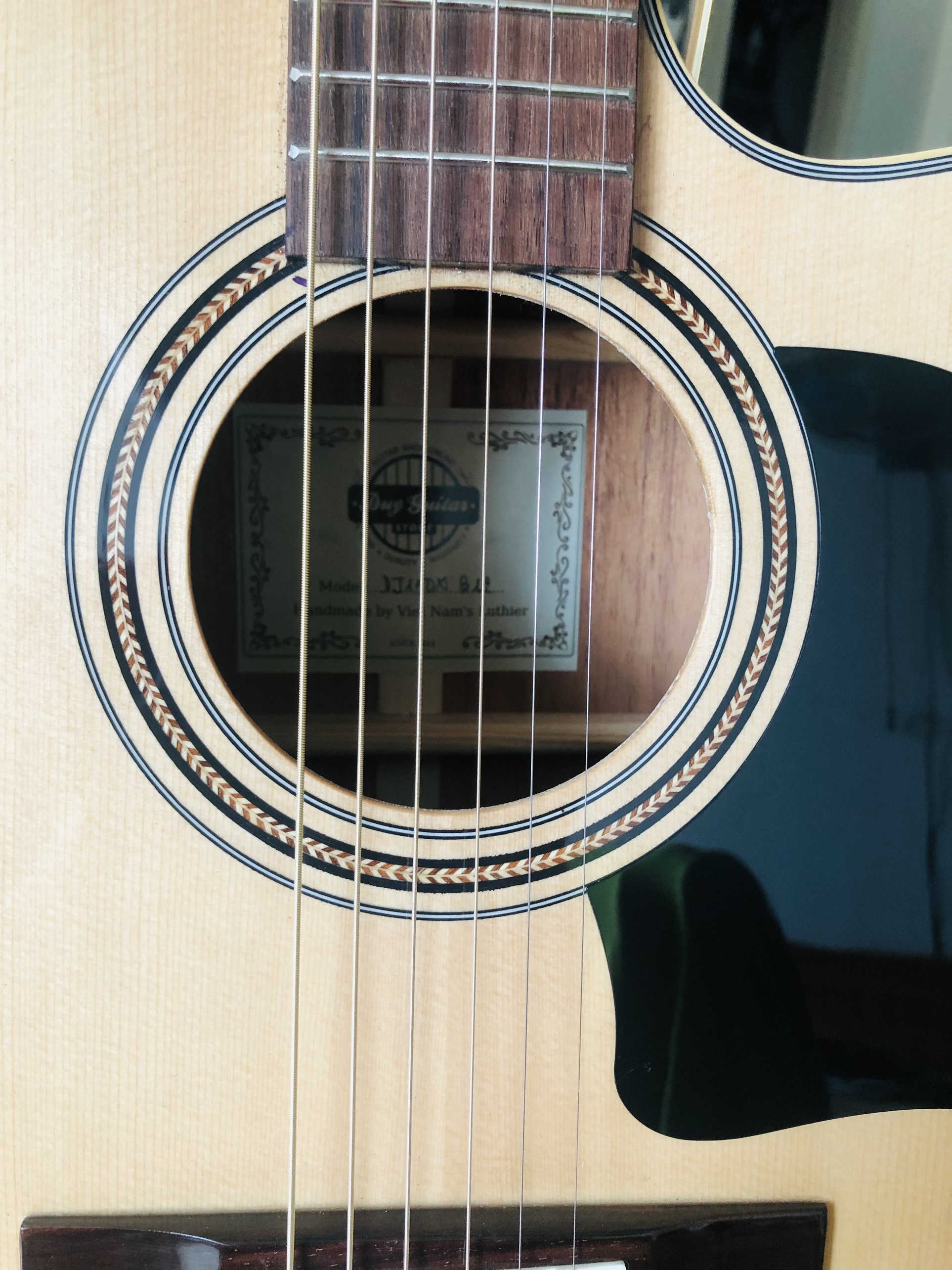 Đàn guitar acoustic có eq full solid hồng đào chất lượng DJ150XB12 Duy Guitar Store dòng đàn ghitar đệm hát dành cho biểu diễn party