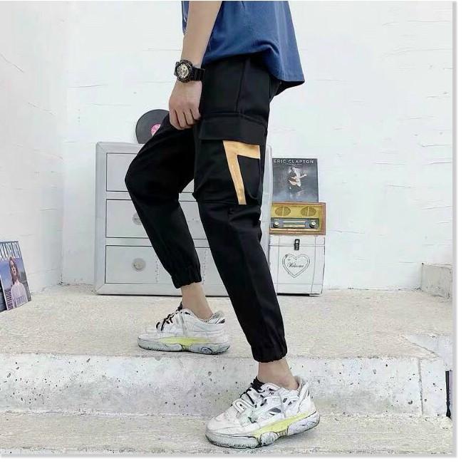 QUẦN KAKI JOGGER NAM TÚI HỘP PHỐI MÀU NỔI BẬT PHONG CÁCH THỂ THAO NĂNG ĐỘNG , CỰC CHẤT SIÊU ĐẸP CÓ 2 MÀU -THỜI TRANG NAM-QUẦN JOGGER-JINS STORE