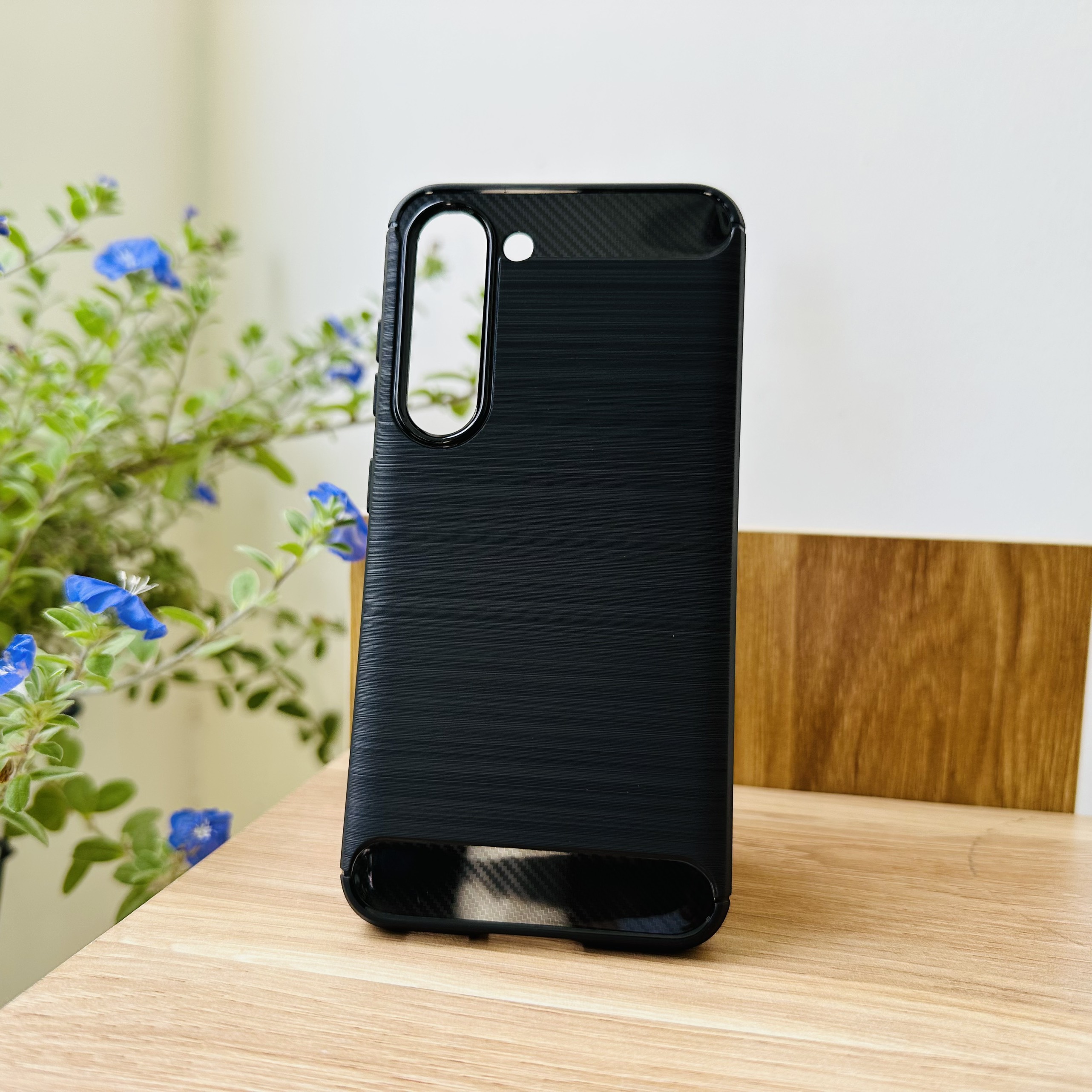 Ốp lưng dành cho Galaxy S23 Likgus armor chống sốc- Hàng chính hãng