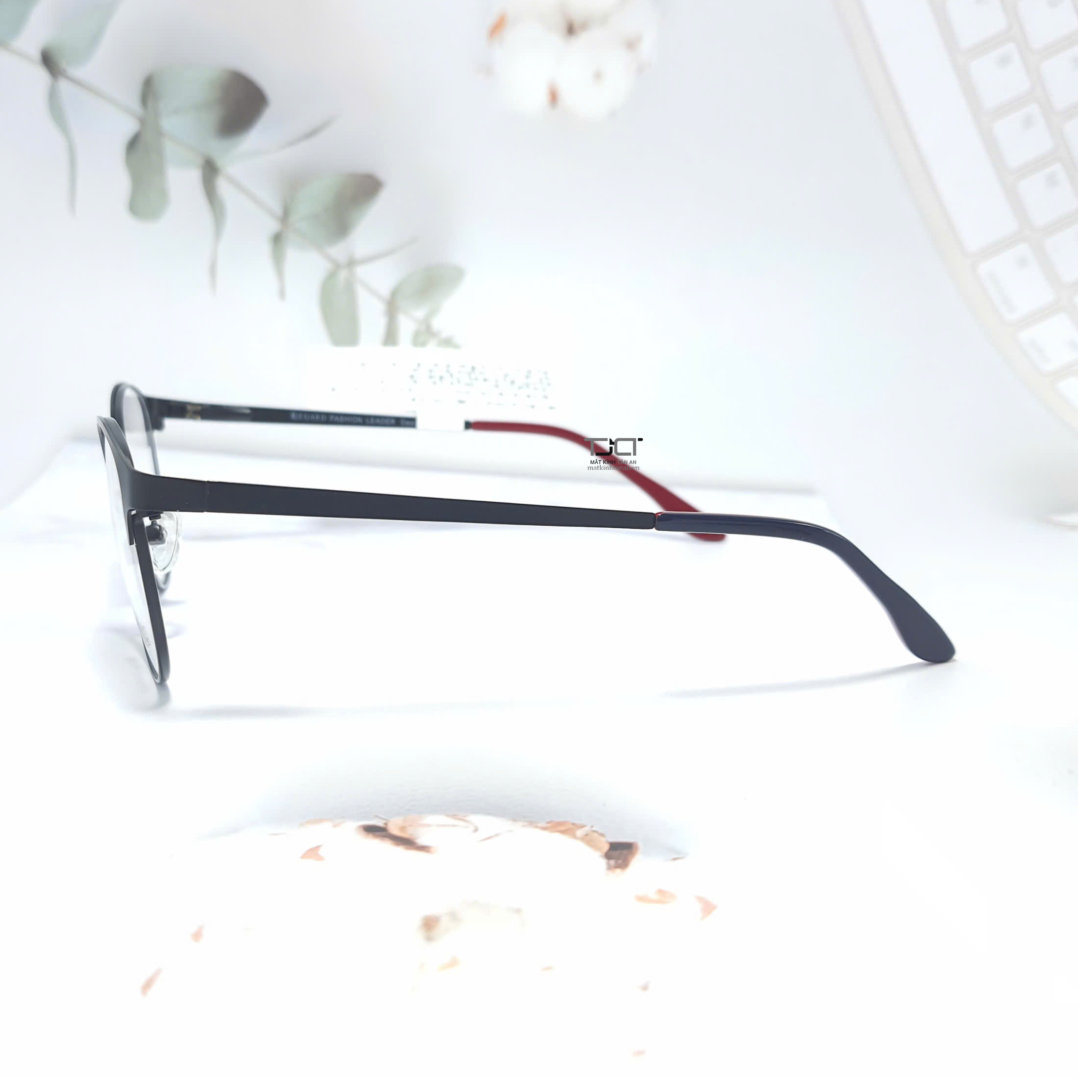 GỌNG KÍNH KIM LOẠI PHOM TRÒNG TRÒN BẦU DÀNH CHO BÉ, CHÍNH HÃNG REGARD RK30036