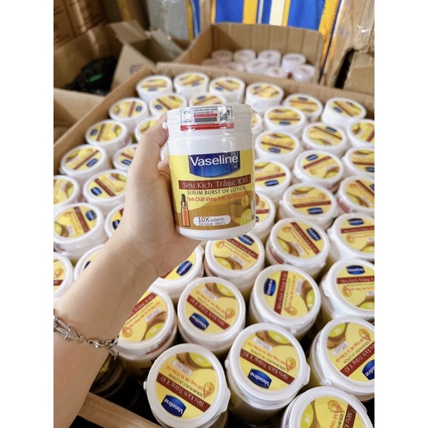 Hũ Kem kích trắng da Vaseline ban ngày 200gram-hũ vàng