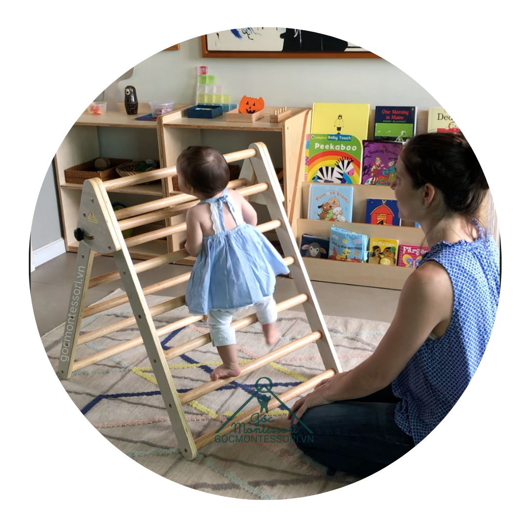 Thang Tam Giác Vận Động Pikler Triangle Gấp Gọn Góc Montessori- Giúp Trẻ Phát Triển Vận Động Thô