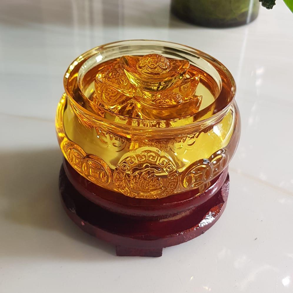 Tượng Phong Thủy Thố tụ tài mới màu vàng tài lộc 10 thỏi xiền vàng đá lưu ly tự nhiên đế gỗ size nhỏ vừa xinh đẹp đk 10cm x Cao 9cm cả đế x thố cao 5cm đặt bàn làm việc bàn thờ thần tài ạ