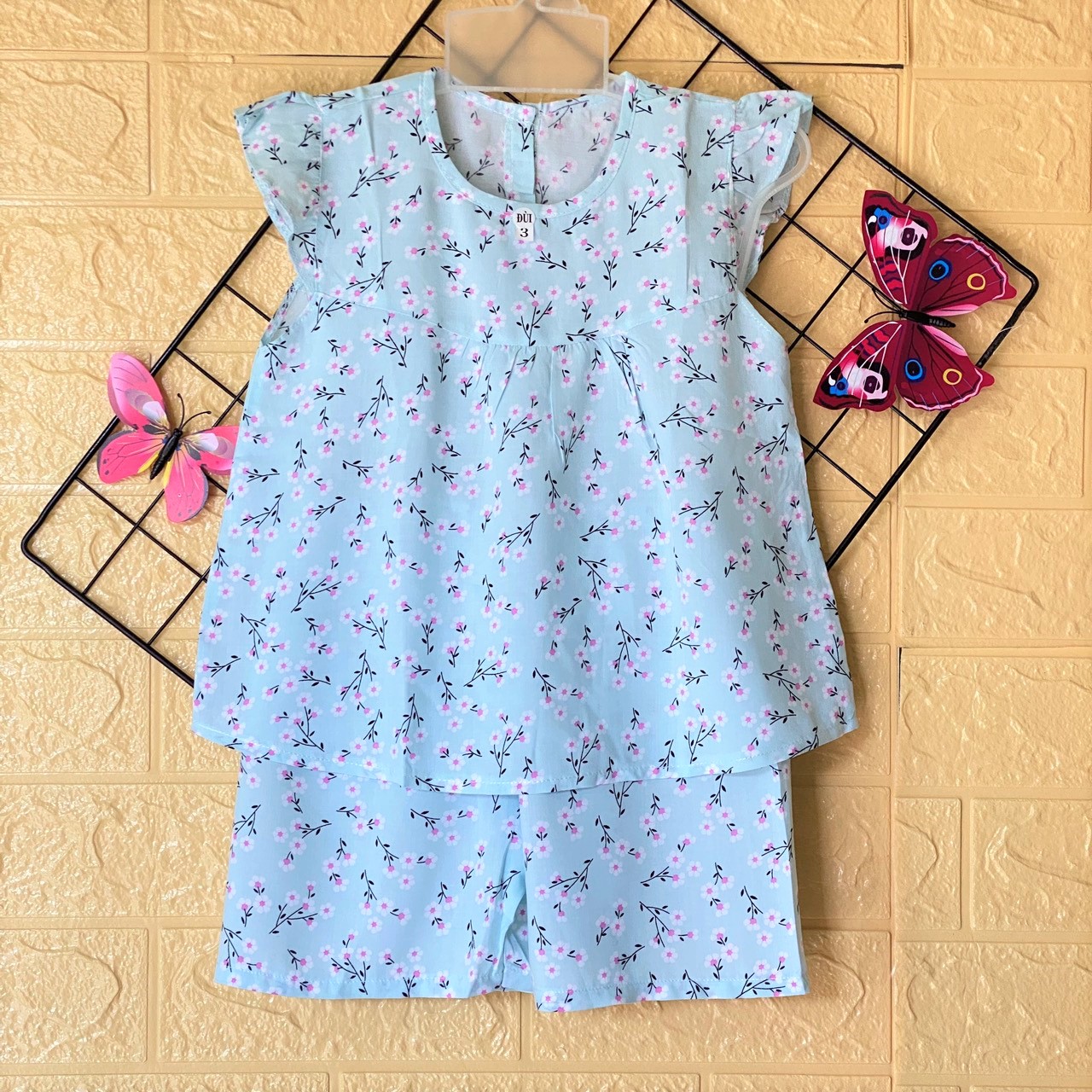 Set 3 Bộ Quần áo Tole lanh Bé Gái - Mẫu đùi Cánh Tiên cài nút sau - Size 1-16 cho bé 5-43kg -  Hàng Việt Nam chất lượng