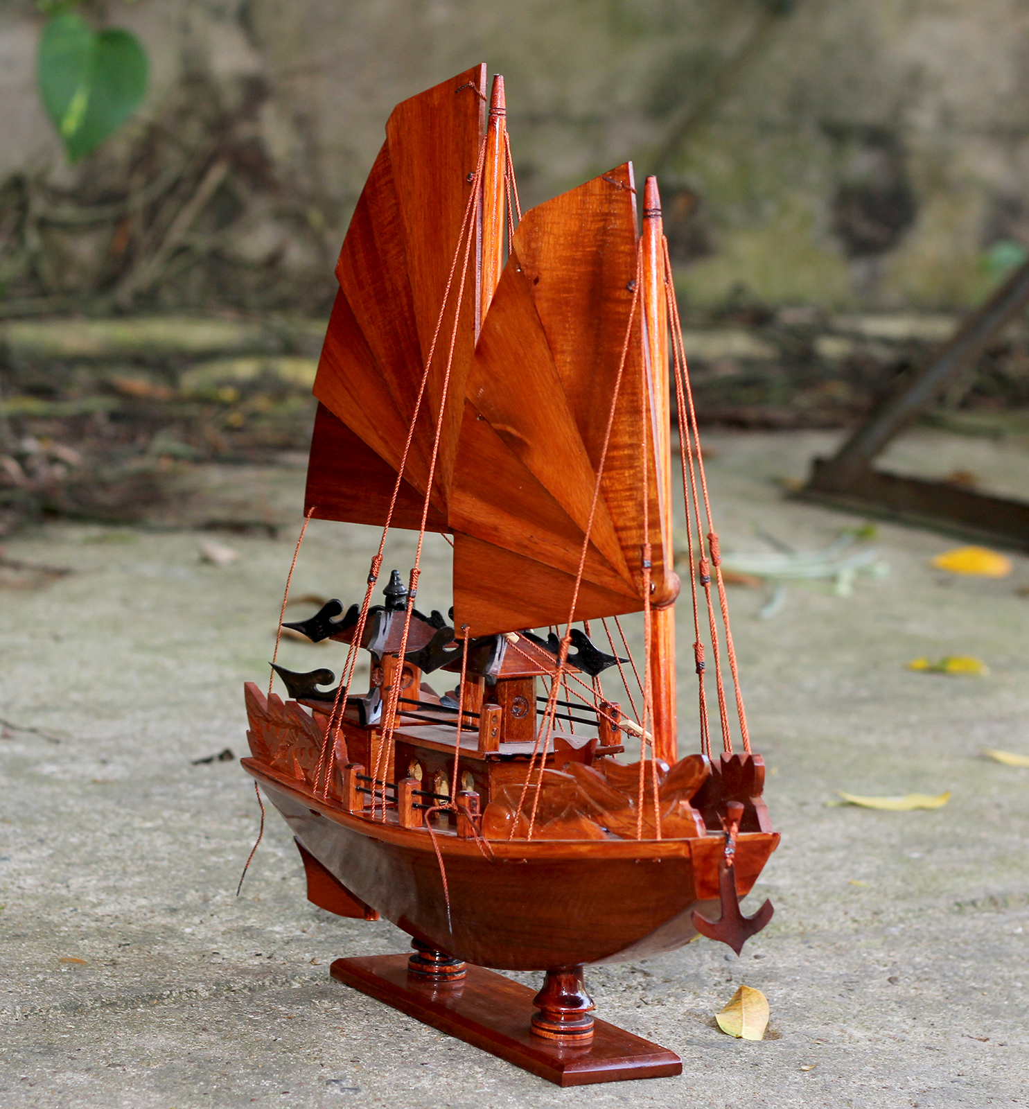 Mô hình thuyền buồm gỗ trang trí Rồng Hạ Long 40cm