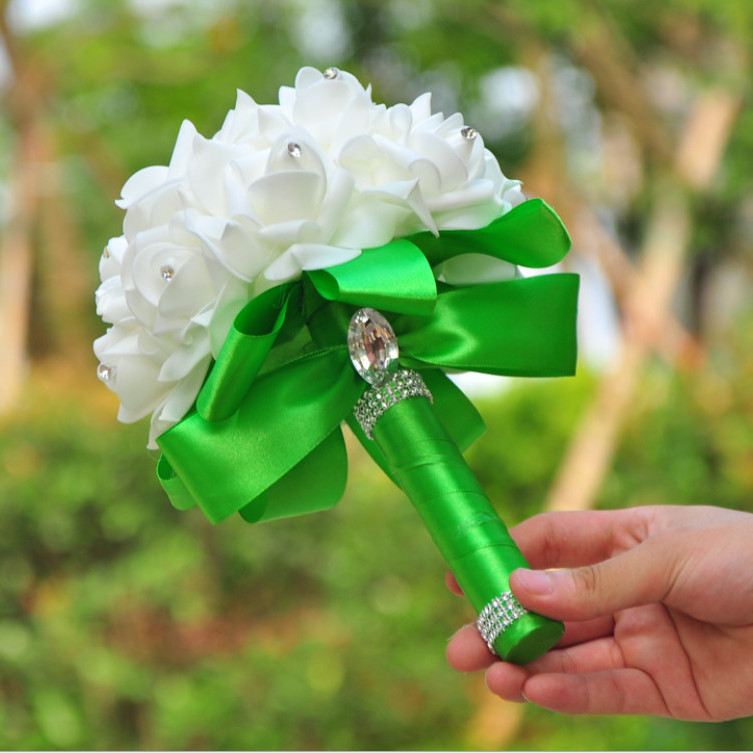 Bó hoa cưới Hàn Quốc Tay cầm Xanh lục phối Bông trắng