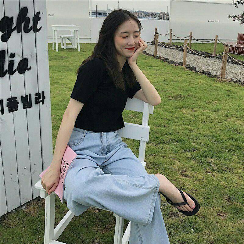 Áo croptop thắt nơ sau lưng
