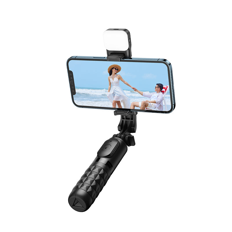 Gậy Chụp Hình Mcdodo SS-1781 Wireless Selfie Stick with Single Lamp ZM Series (Hàng chính hãng)