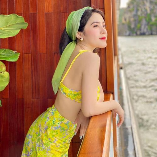 Voucher 2N1Đ Du Thuyền 5 Sao Heritage Cruises Cao Cấp Khám Phá Vịnh Hạ Long (Trọn Gói Tour 2N1Đ + Chèo Thuyền Kayak + Ăn 04 Bữa + Phòng Ngủ Sang Trọng Trên Du Thuyền) 