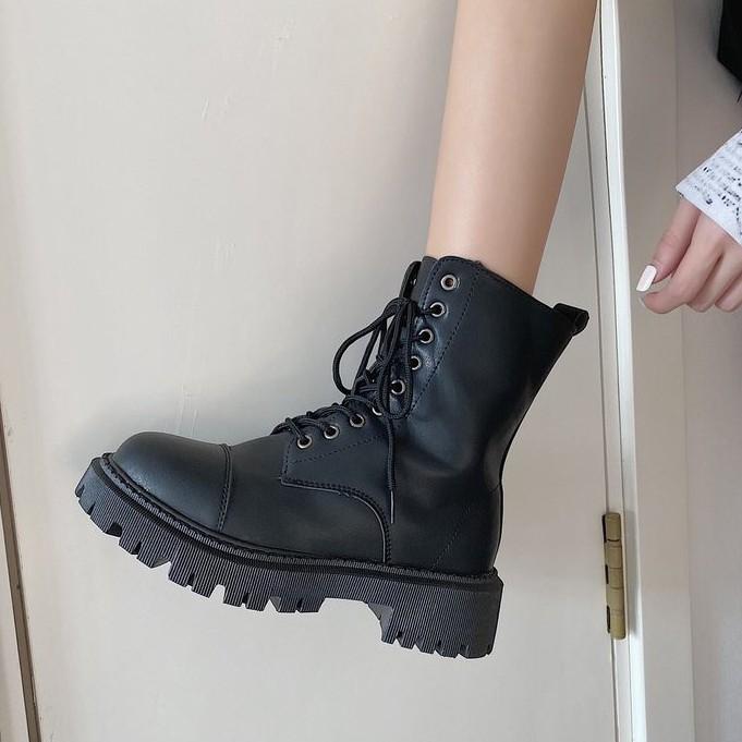 Giày Bốt Hàn Quốc của quần áo phụ nữ đôi giày ngắn gót gót gót giày Bình thường Martin