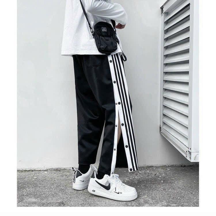 Quần Nam Phối Theo Phong Cách Có Cúc Bấm Xẻ Tà Siêu Ngầu Có Kẻ Sọc HTM FASHION