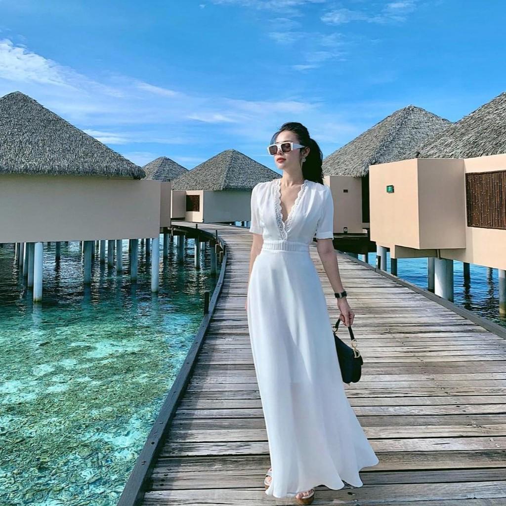 Đầm maxi trắng cổ V viền ren sang chảnh