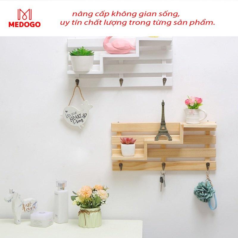 Kệ gỗ treo tường, kệ trang trí