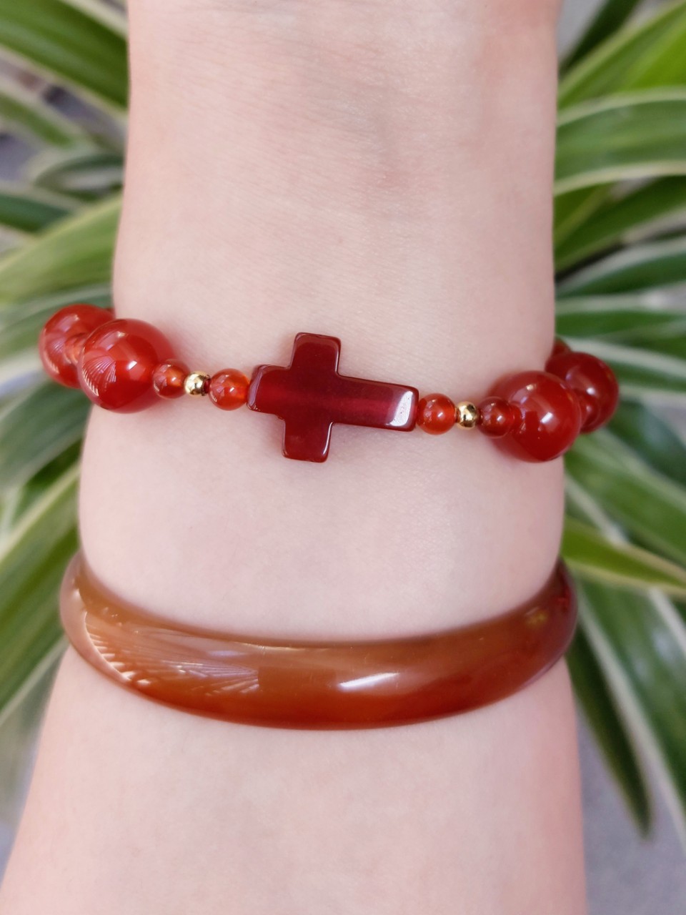 Vòng tay chuỗi mân côi thời trang đá mã não đỏ cao cấp ATMC01