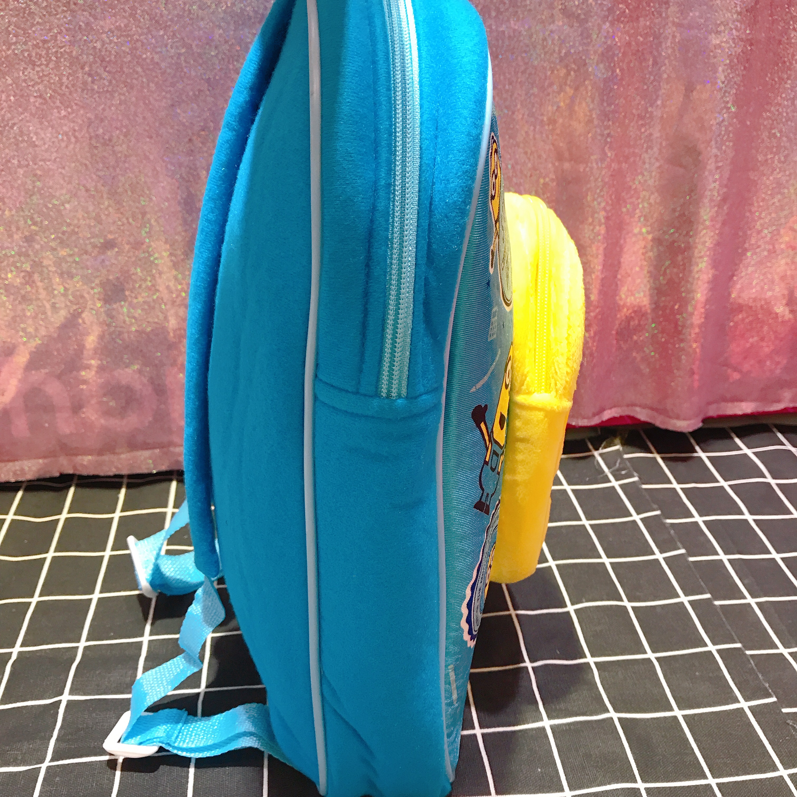 Balo vải thú trẻ em 12" 1 ngăn hình Minions màu xanh dương - BLTHU007M