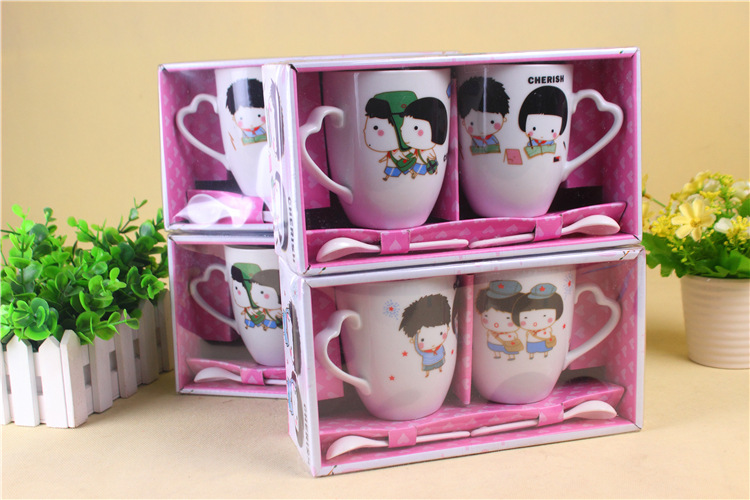 Cốc Sứ Đôi Kèm Muỗng Họa Tiết Chibi Đáng yêu