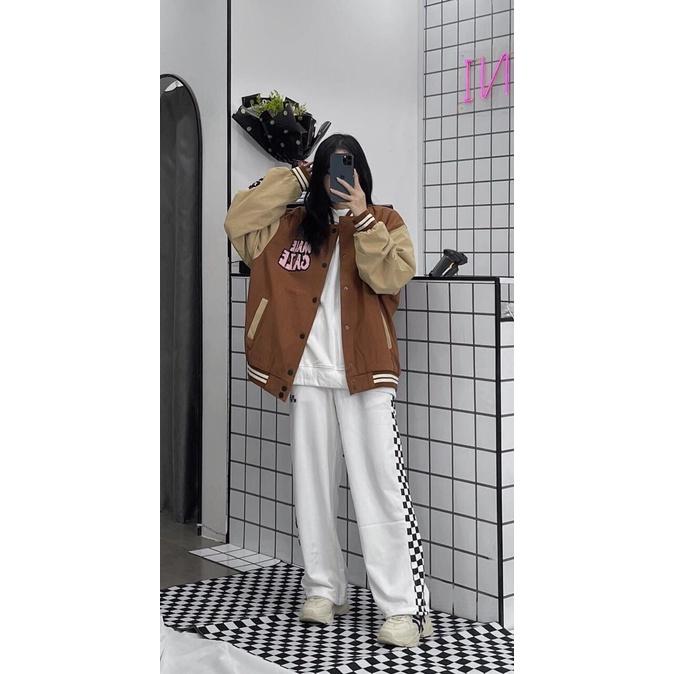 Áo Khoác Bomber Varsity Nữ - Jacket Nỉ Dáng Rộng Unisex Tay Bồng Màu Nâu Tây Phong Cách Hàn Quốc