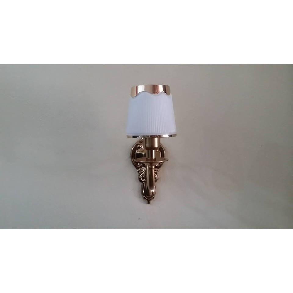 Đèn trang trí vách tường đẹp giá tốt có bóng led