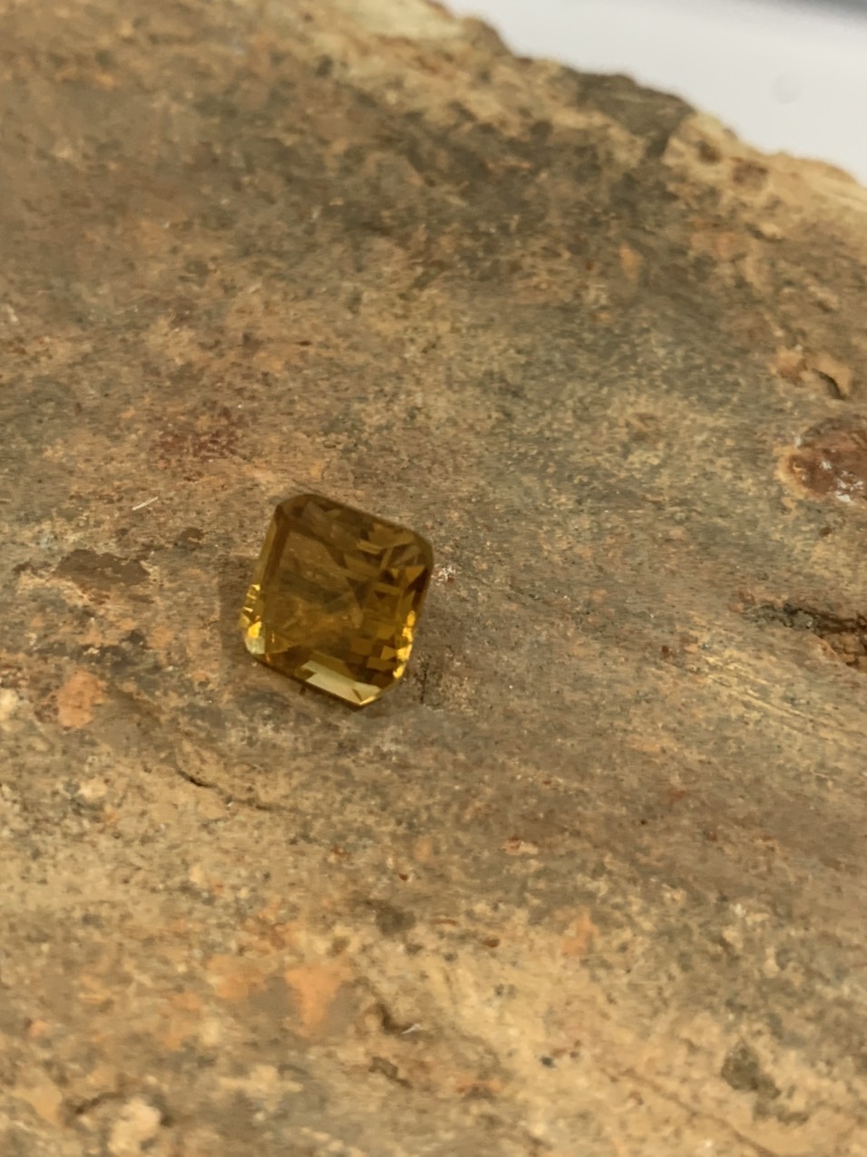 Viên đá thạch anh vàng (Citrine) thiên nhiên_HA-G000512