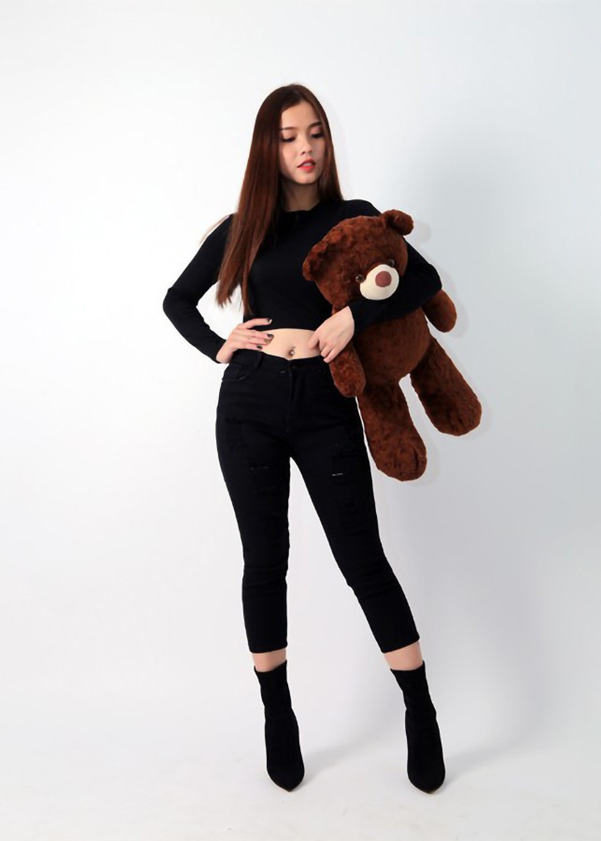 Quần Jeans 9 tấc nữ màu đen rách co giãn cao cấp