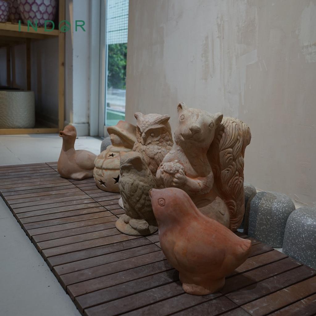 Tượng chú chim mỏ nhọn size M trang trí chất liệu đất nung terracotta Tượng decor nội ngoại thất Tượng đất nung