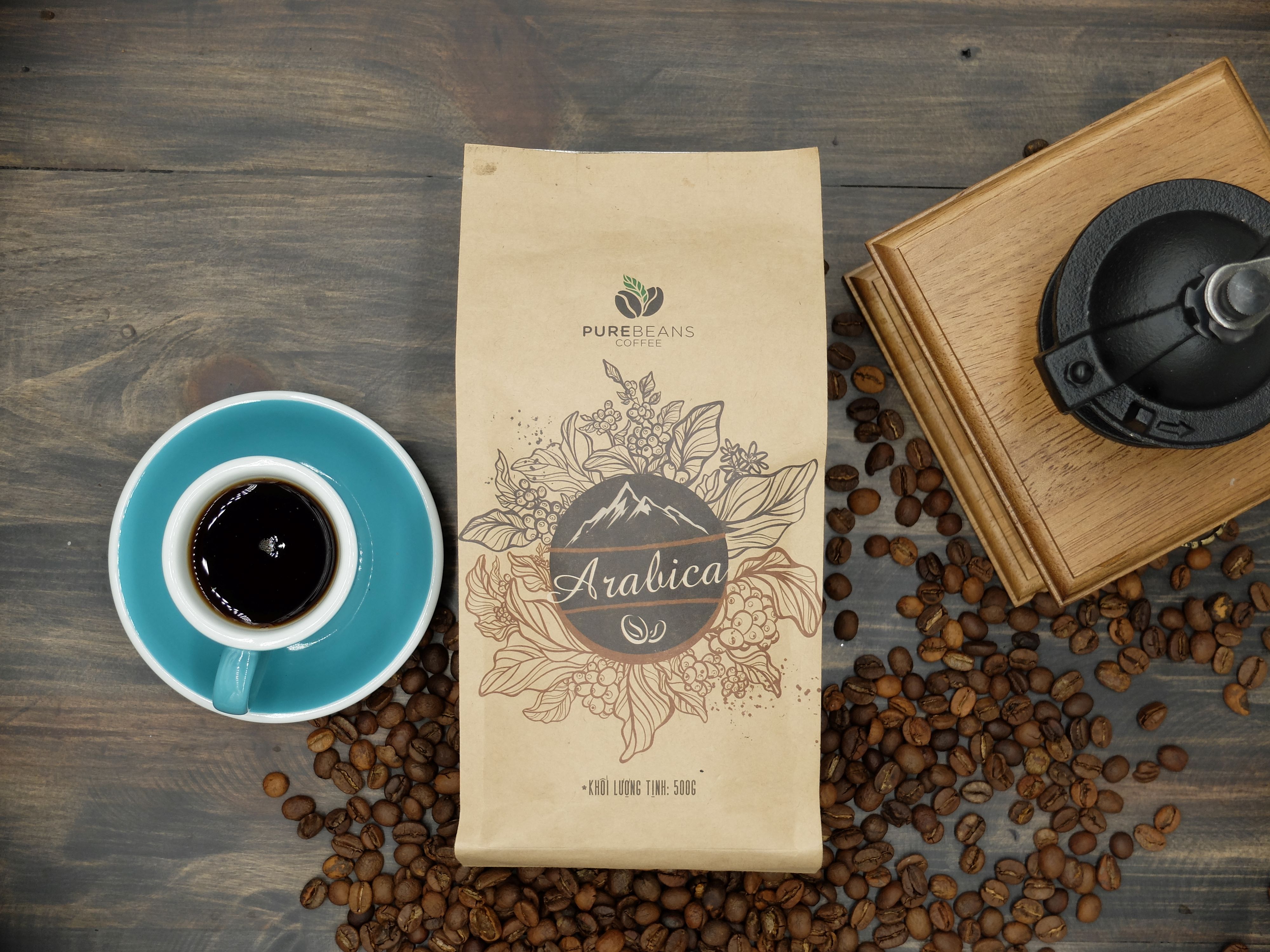 Cà Phê PureBeans - Arabica (1 Kg) Hương thơm nồng nàn từ trái cây chín, được xay từ những hạt CÀ PHÊ NGUYÊN CHẤT - RANG MỘC mang đến hương vị trái cây chín và một chút thanh tao của táo cho tách cà phê của bạn. Hãy thử và cảm nhận nhé