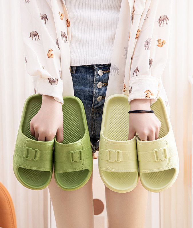 Dép quai ngang Unisex Cách Điệu Có Khóa, Bền Nhẹ Chống Trượt, Dễ Vệ Sinh, Nhựa Dẻo Êm Chân