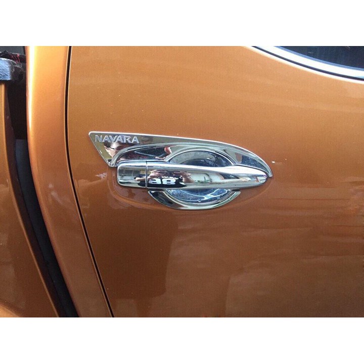 Ốp tay cửa , hõm cửa xe Nissan Navara 2015-2019
