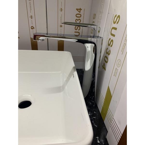 Vòi lavabo nóng lạnh