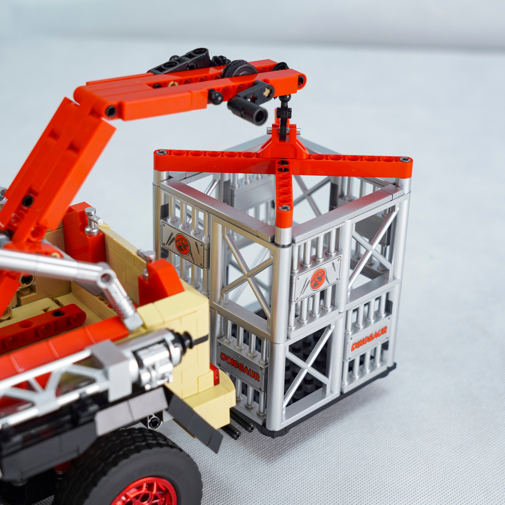 Đồ chơi lắp ráp Xe địa hình Dinosaur SEMBO 701039