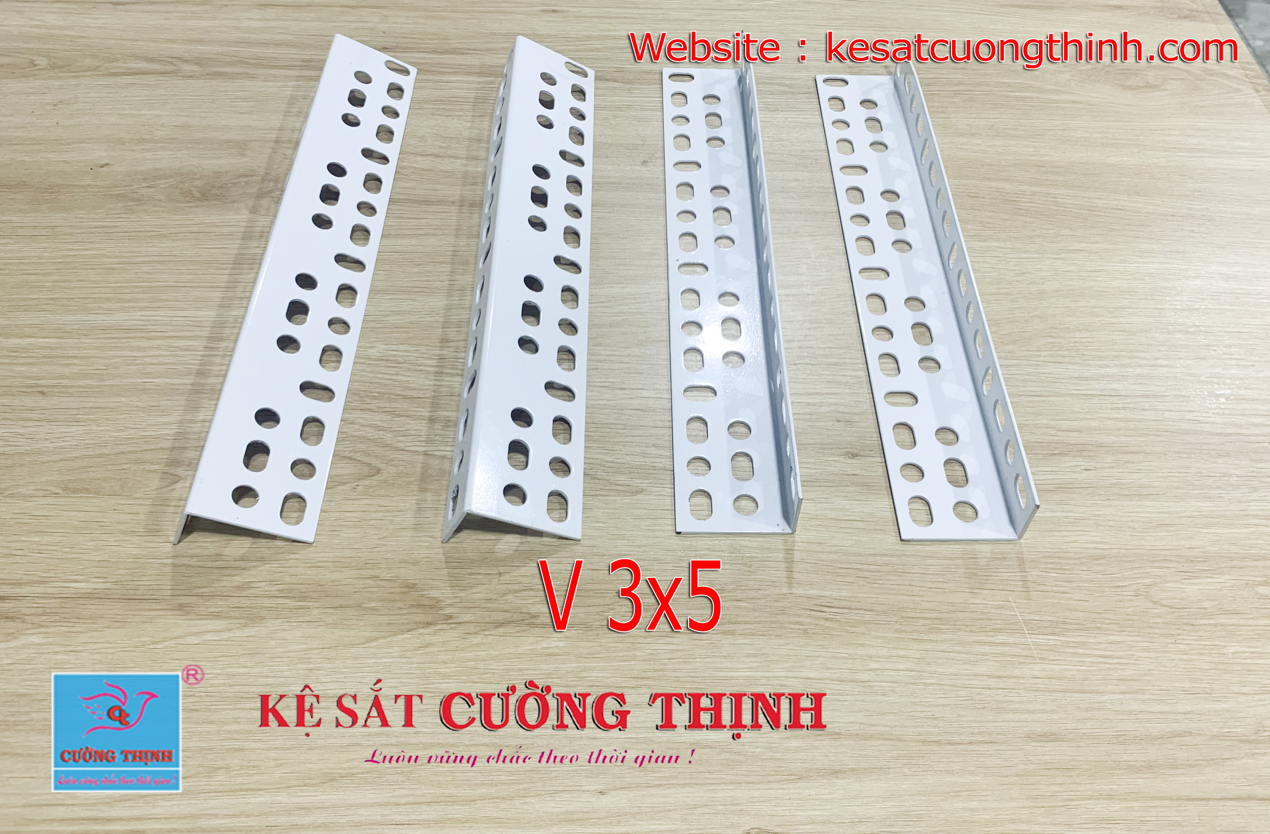 Sắt V lỗ (V3.5 màu Trắng dài 2m, dày 1,6mm) - Lắp ráp kệ sắt đa năng