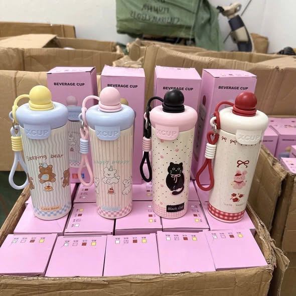 Bình Giữ Nhiệt Lạnh Nắp Tròn CUP 600ml Thiết Kế Kèm Dây Đeo