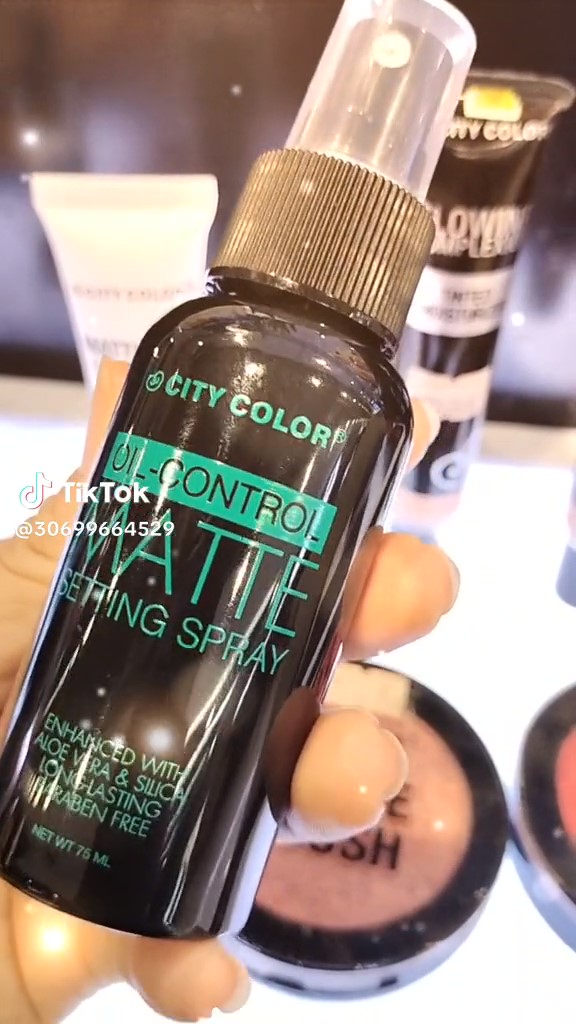 Xịt khoáng City Color Oil Control Matte Setting Spray 75ml