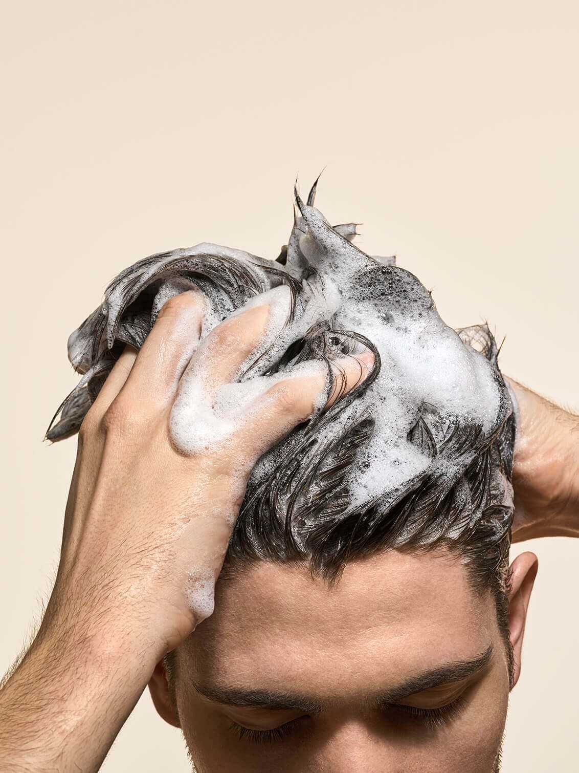 Dầu Gội Đầu Nam Chiết Xuất Than Hoạt Tính Kosé Softymo Men's Rinse In Scalp Shampoo S