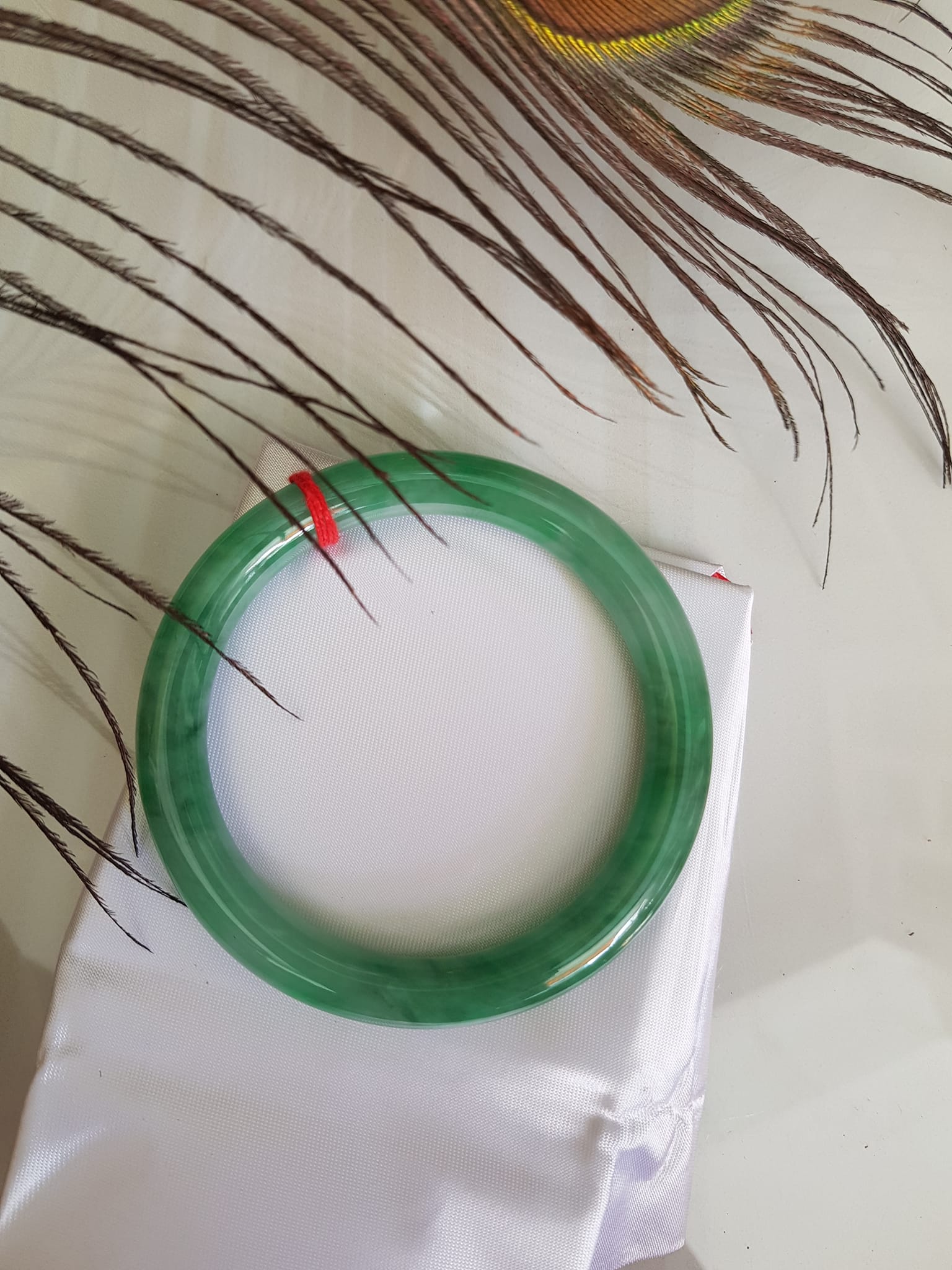 Vòng Tay Vip AA Lý SỊN A SAO 58mm x Dầy 9mm Vòng Màu Xanh Lý Bóng Đều Vòng rất sang sịn ĐẸP ạ Nữ tay tròn 56kg - 68kg đeo lên sang tay đẹp nhe các chị ơi