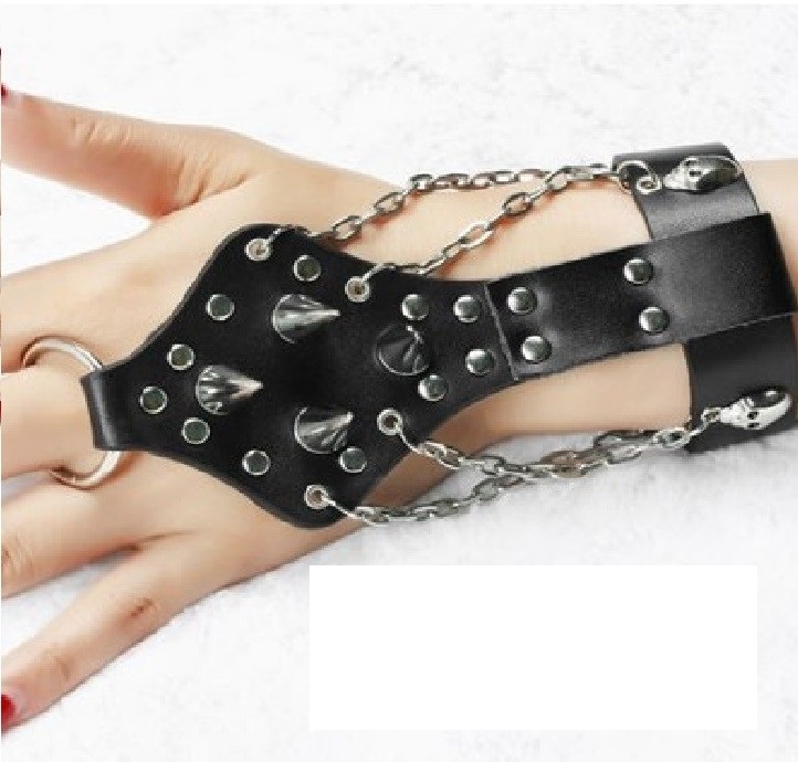 Vòng tay nam nữ UNISEX dây da cá tính phong cách Cosplay