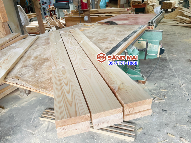 Tấm gỗ thông mặt rộng 10cm x dày 2cm x dài 120cm + láng mịn 4 mặt