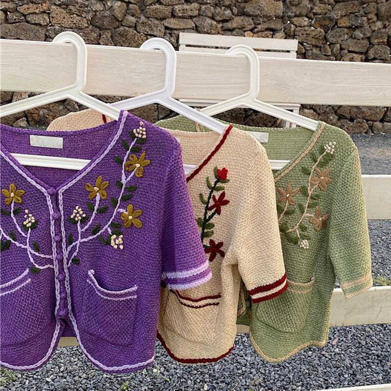 Áo cardigan dệt kim tay ngắn cổ chữ V hoạ tiết hoa thêu phong cách retro dành cho nữ