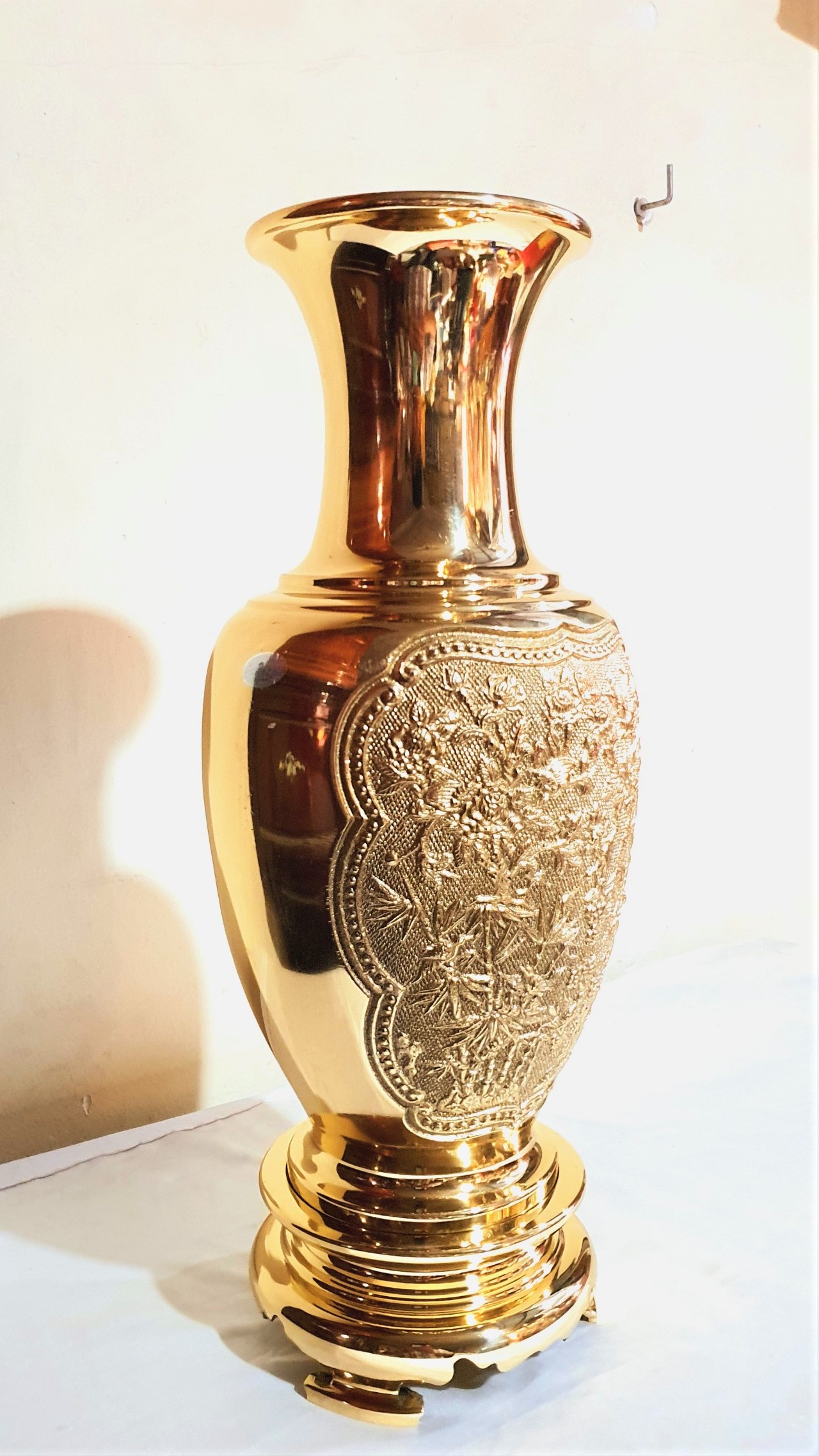 Lục Bình Bằng Đồng cao 37,5cm, đế cao 6,5cm