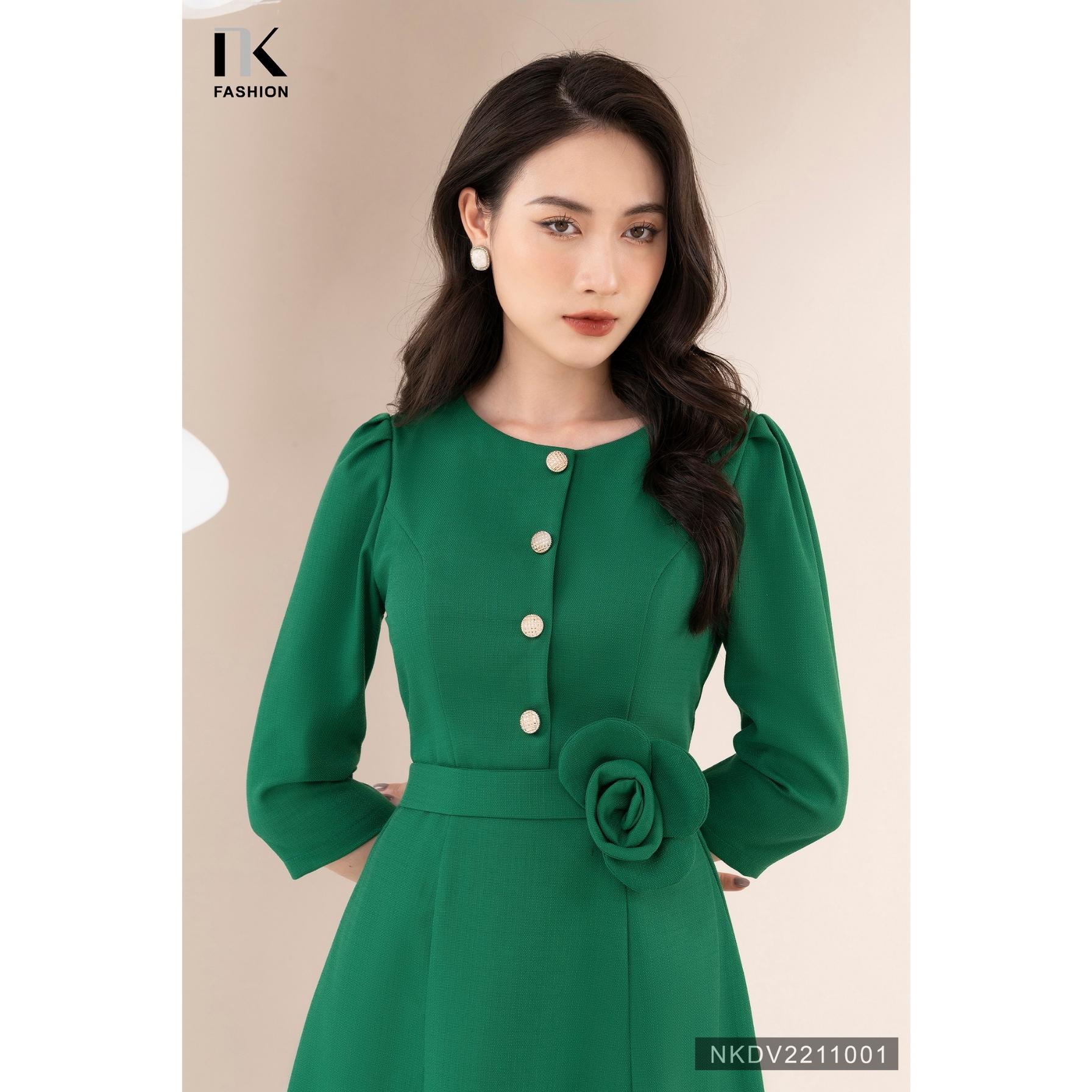 Đầm Xòe Cổ Tròn Tay Lỡ NK FASHION Đính Hoa Eo Nhã Nhặn Chất Vải Nhập Hàn Không Nhăn Xù NKDV2211001