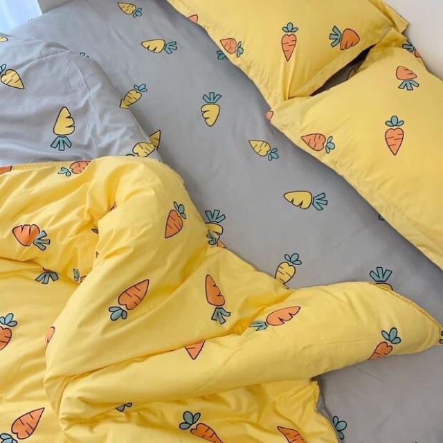 Bộ Chăn Ga Gối Cotton Poly Cà Rốt Vàng