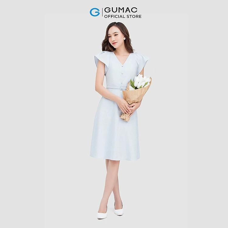 Đầm dáng xòe GUMAC DC05082 cổ V phụ kiện