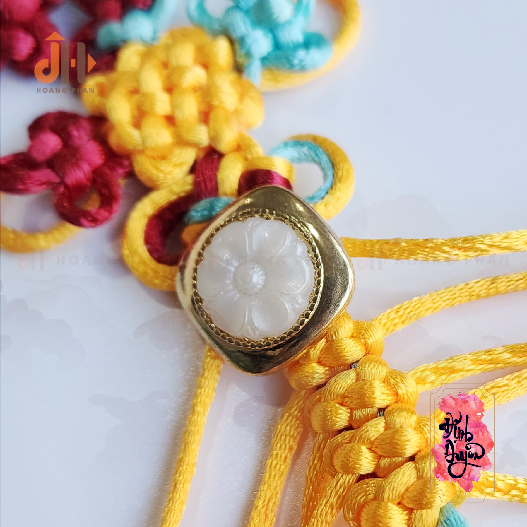 Như Ý Kết hình cỏ ba lá mang lại may mắn