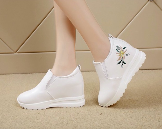 Giày slip on độn 7p da cao cấp siêu mềm SLO489202