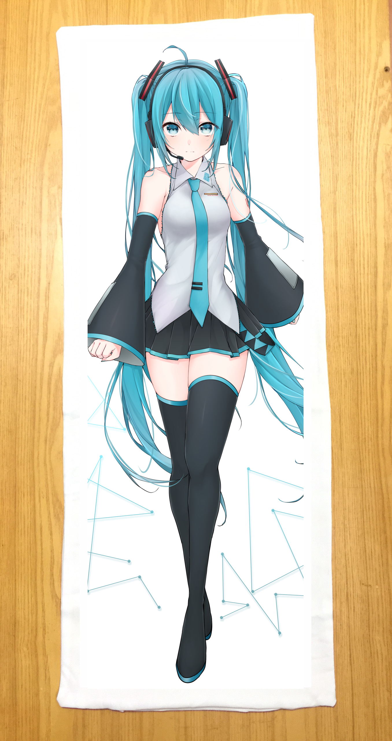 VỎ GỐI ÔM Hatsune Miku 40cm x100cm